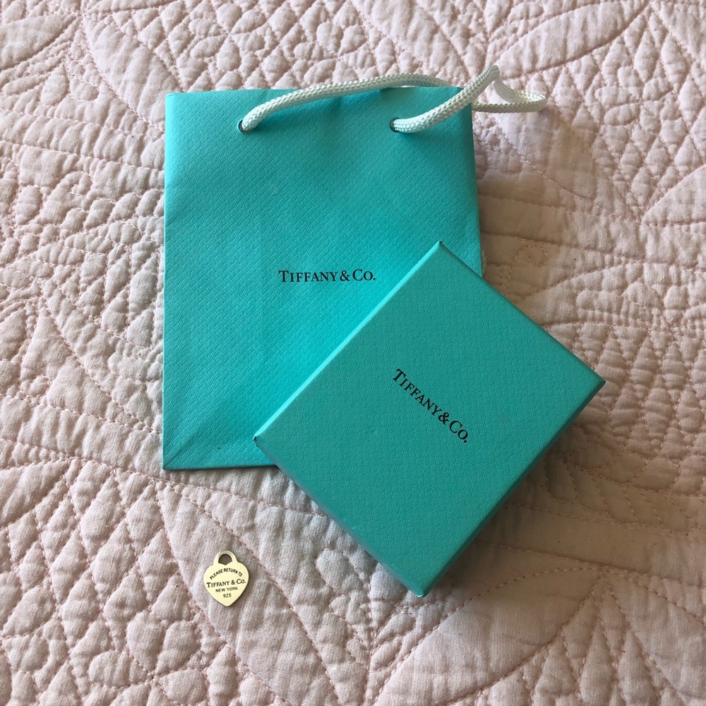 tiffany and co Heart Pendent